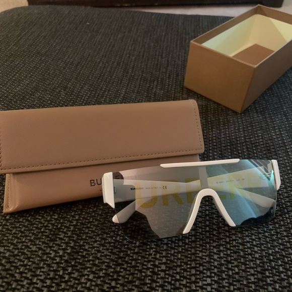 White Burberry Shades - Picture 1 of 5